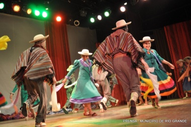Este sábado habrá una peña folklórica familiar en el Polideportivo de Margen Sur