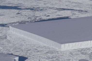 La Nasa descubrió un espectacular iceberg rectangular en la Antártida y hay desconcierto