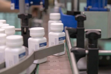 El Laboratorio del Fin del Mundo envió su primera partida de medicamentos al continente