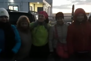 Seis mujeres se desafían y caminan de Río Grande a Tolhuin