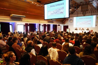Advierten que la Cuestión Malvinas no se trata con 'profundidad' en escuelas de todo el país