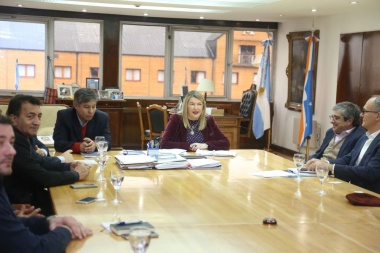 'Proyecto Fénix': Gobierno y Total Austral analizaron avances del proyecto offshore
