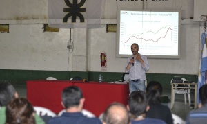 "Desde el Gobierno nacional no se están mostrando todas las cartas"