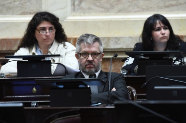 Ojeda pidió a Cancillería que adopte medidas por stand kelper en una feria de Uruguay
