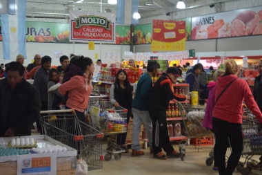 Más de 100 productores participarán de una nueva Feria Popular en Río Grande