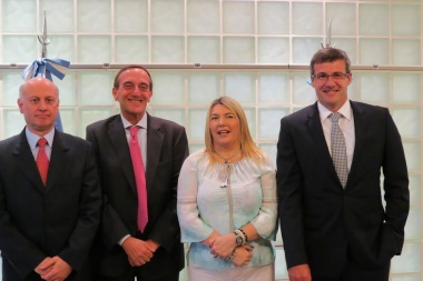 Cuenca Marina Austral I: Gobierno y Total firmaron la prórroga de concesión por 10 años