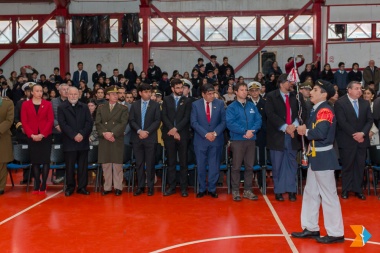 Arcando estuvo presente en un nuevo aniversario de Puerto Williams