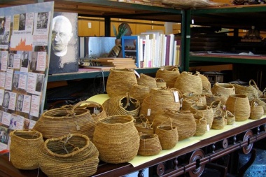 Identificaron casi 400 objetos selk'nam, yagan y kawésqar de Tierra del Fuego en museos europeos