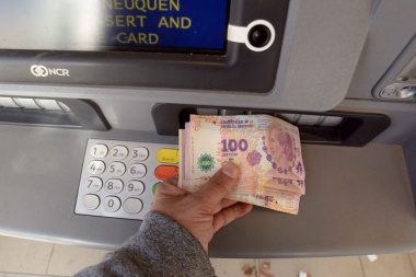 Comienza el cronograma de pago a los estatales