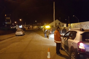 Ushuaia: de 120 autos controlados se infraccionaron 27 y se incautaron 18