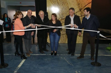 Se inauguró la muestra “Ciencia en Movimiento” en el gimnasio de la Escuela 2