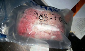 Allanaron buscando un arma y encontraron un kilo de cocaína, pero no hay detenidos
