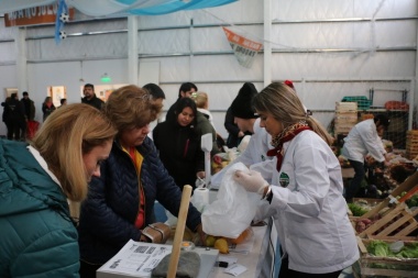 Con ofertas en frutas y verduras, anuncian una nueva edición de "La Feria en tu barrio"