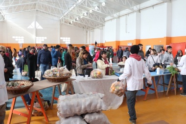 La ‘Feria en tu Barrio’ se presentará en el polideportivo de Chacra II