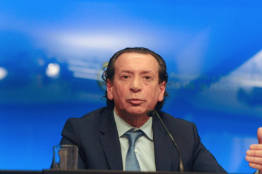 Analizan "qué otras medidas" implementar para moderar el efecto de la devaluación