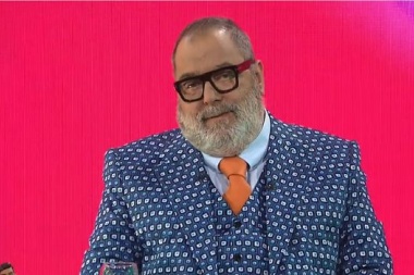 Lanata lo hizo de nuevo: "Tierra del Fuego lo que produce es telgopor y manuales en español"