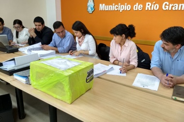 Contratación de la recolección de residuos a contrarreloj: se presentaron dos empresas a la compulsa de precios