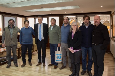 Gobierno y Parques Nacionales analizaron trabajo conjunto para proteger la Isla de los Estados