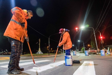 En Ushuaia las cuadrillas nocturnas municipales avanzan con el plan de obras