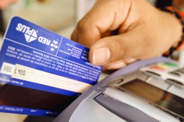 Financiarse con la tarjeta de crédito puede tener un costo de hasta 170% anual