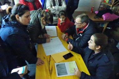 Gobierno acordó con vecinos de la Margen Sur un nuevo esquema tarifario de gas envasado