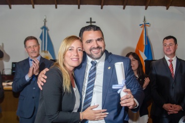 "Si el Gobernador se deja ayudar y convoca a todos los sectores, vamos a acompañarlo"