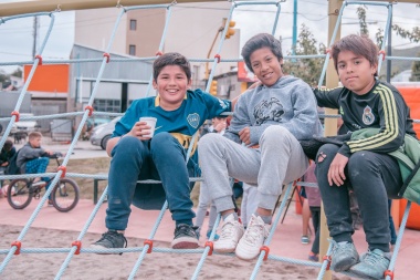 Reinauguraron la Plaza del Barrio Los Pinos: “Ushuaia va recuperándose para todos los vecinos”, dijo Souto