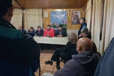 Vuoto se reunió con los vecinos del Barrio Los Pinos