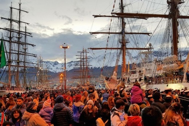 "Velas Latinoamérica 2018": Más de 33 mil personas visitaron el puerto de Ushuaia