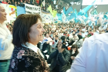 "Hay que trabajar para acompañar el Presidente porque se vienen tiempos complicados"