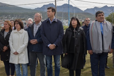 Legisladores conmemoraron en Ushuaia el Día de la Antártida