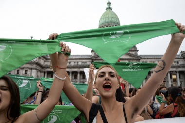 Denuncian que los abortos clandestinos mueven 15 mil millones de pesos