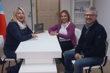 Actos por Malvinas: La gobernadora Bertone se reunió con los senadores Ojeda y Boyadjian