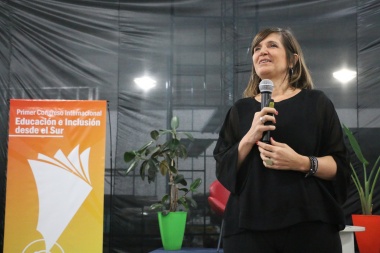Conferencia sobre ‘Educación y Tecnologías’: “El celular debe estar presente en la clase”