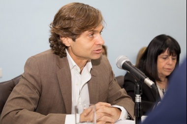 Paquete de leyes del Gobierno: Sciurano aseguró que la UCR no pondrá "palos en la rueda"