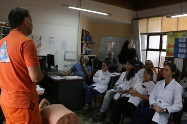 Capacitan a municipales para mejorar la atención al público y las condicones de trabajo