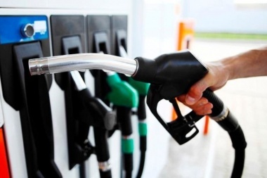 A 11 horas de los anuncios, Macri dejó sin efecto el congelamiento de los combustibles por tres meses
