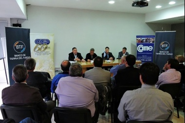 Gobierno y BTF relanzaron los programas "Ahora 10 y 15" para compras en cuotas