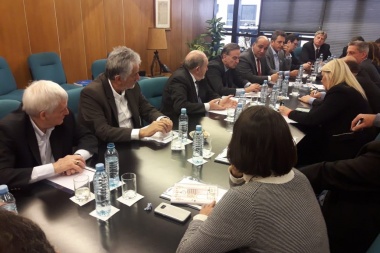Bertone: “Planteamos seguir trabajando en conjunto, aunar esfuerzos y cuidar el empleo”