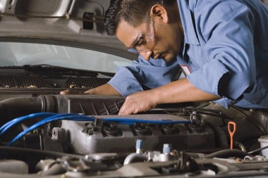 Mantener un auto es 55% más caro que hace un año
