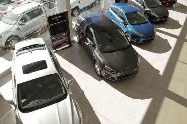 El 0Km, cada vez más lejos: se necesitan más sueldos para llegar al auto nuevo