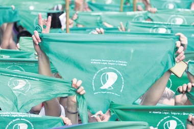 Pintadas en iglesias: “Buscaban cualquier cosa que fuera apología al aborto, como si fuera un delito”