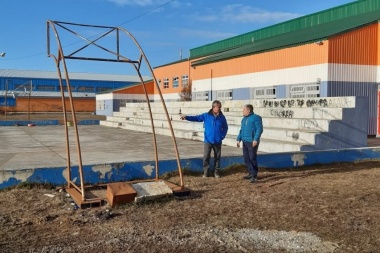 Gobierno firmó el contrato de obra para construir un nuevo gimnasio en Río Grande