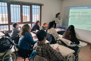 Lanzan 'La previa', el nuevo programa de apoyo para el ingreso a la UNTDF en Ushuaia