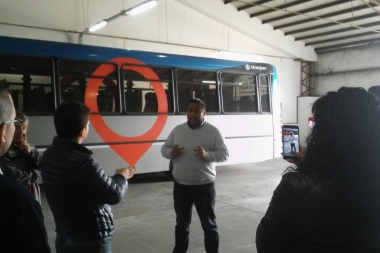 Periodistas realizaron una recorrida por la empresa de colectivos CityBus