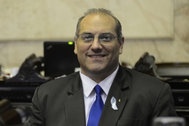 Roma felicitó a Bertone: "La industria del software puede generar miles de puestos de trabajo"