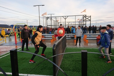 Río Grande: el Municipio inauguró el playón deportivo del barrio Bicentenario