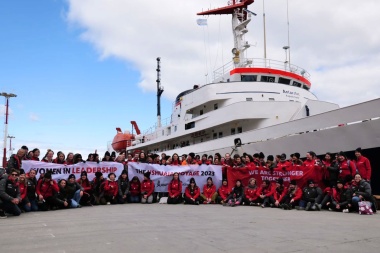 Partió desde Ushuaia una expedición científica internacional de mujeres hacia la Antártida