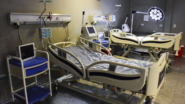 Se afianzan la baja de contagios y la ocupación de camas UTI por Covid en todo el país