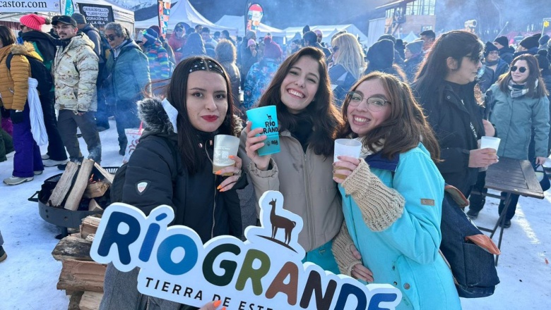 Río Grande se sumó a la 'Fiesta Nacional del Invierno' con emprendedores y alumnos de talleres municipales